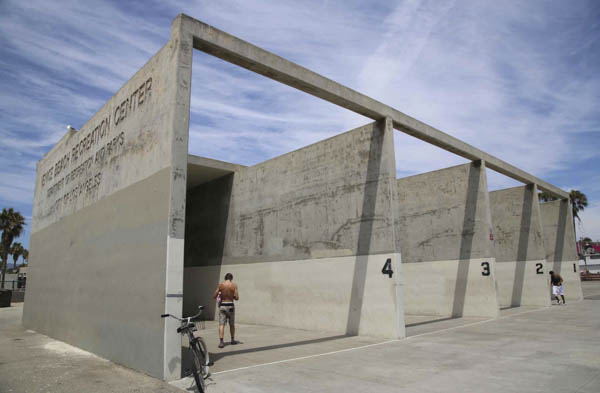 Venice_Beach_Handball_Courts13_600-widthpx